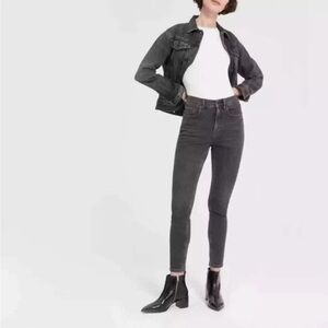 Everlane High Rise Skinny Washed Black Jeans